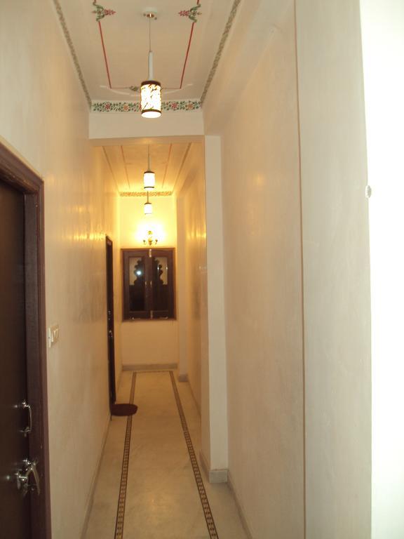 Mewar Avenue Guest House Udaipur Zimmer foto
