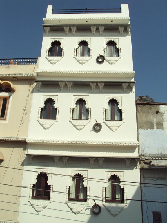 Mewar Avenue Guest House Udaipur Zimmer foto